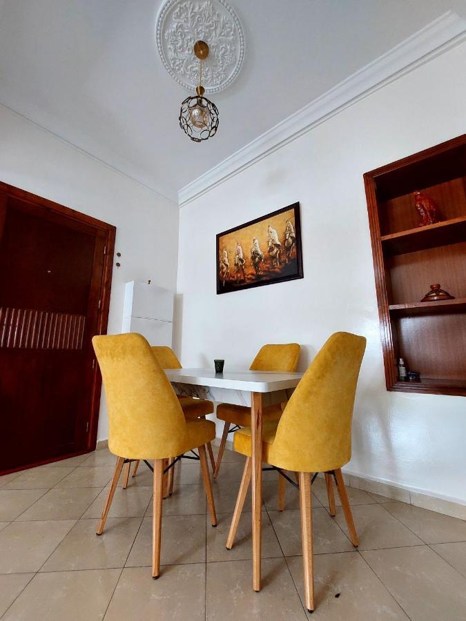 Charite Host Appartement , Wifi Et Parking Gratuit Agadir Luaran gambar