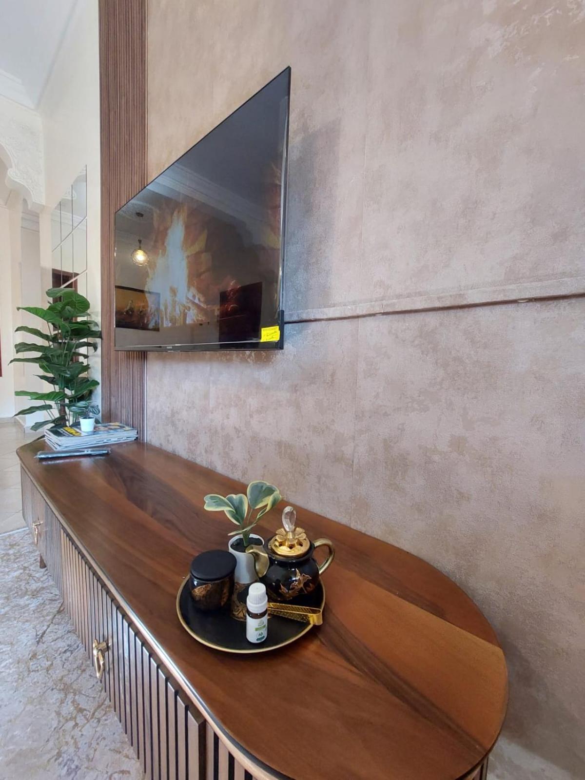 Charite Host Appartement , Wifi Et Parking Gratuit Agadir Luaran gambar
